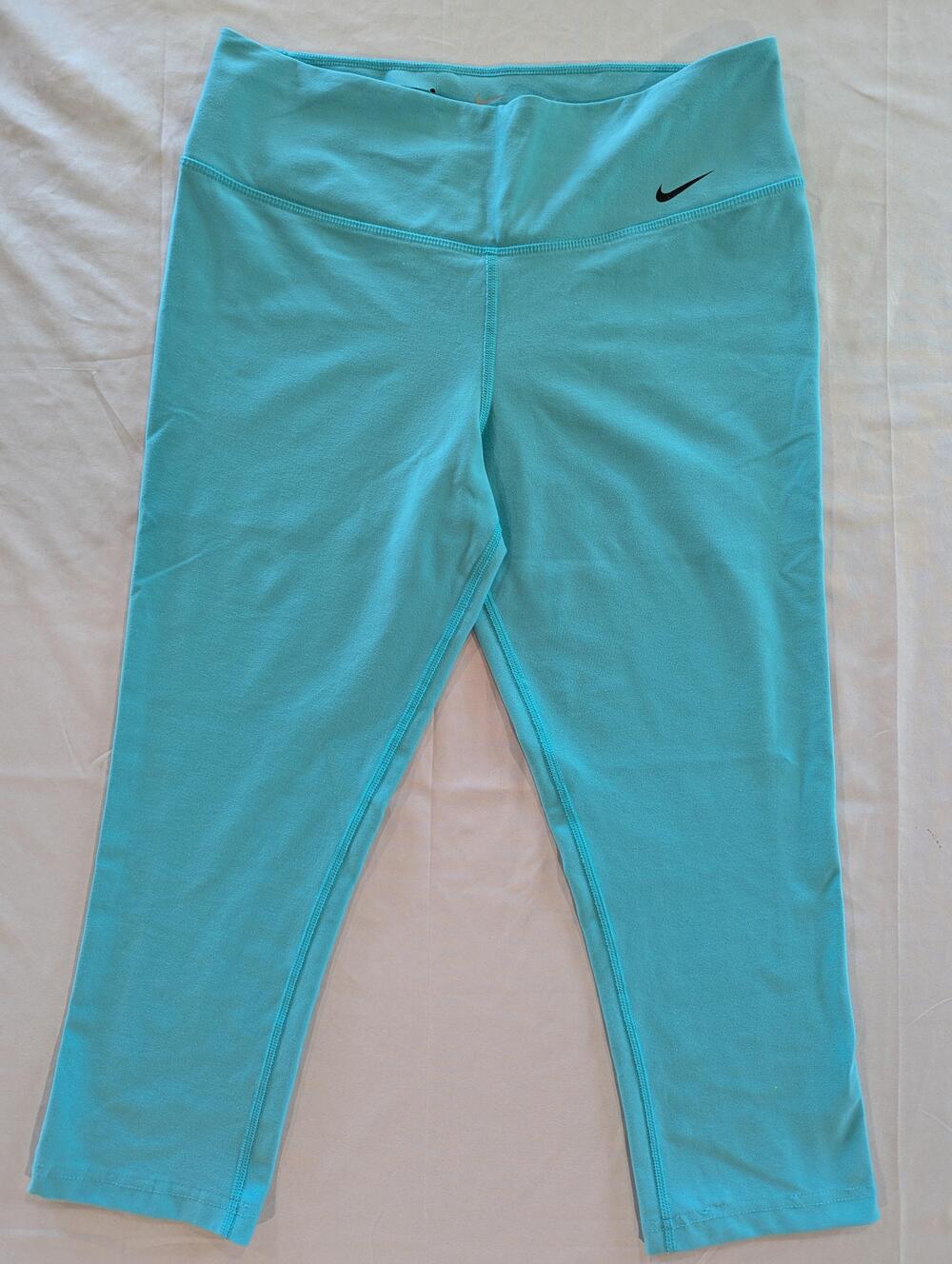 Nike Leggings Womens M Blue Dri-FIT Legend Capri Crop Stretch Athletic